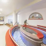 La Madonnina 4* Казамиччола-Терме