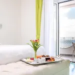 La Madonnina 4* Казамиччола-Терме