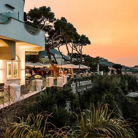 La Madonnina Otel 4*